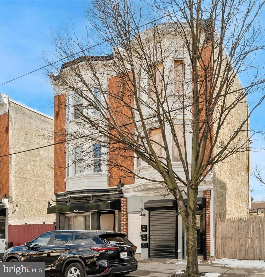 6028 LANSDOWNE AVE Property Photo 1