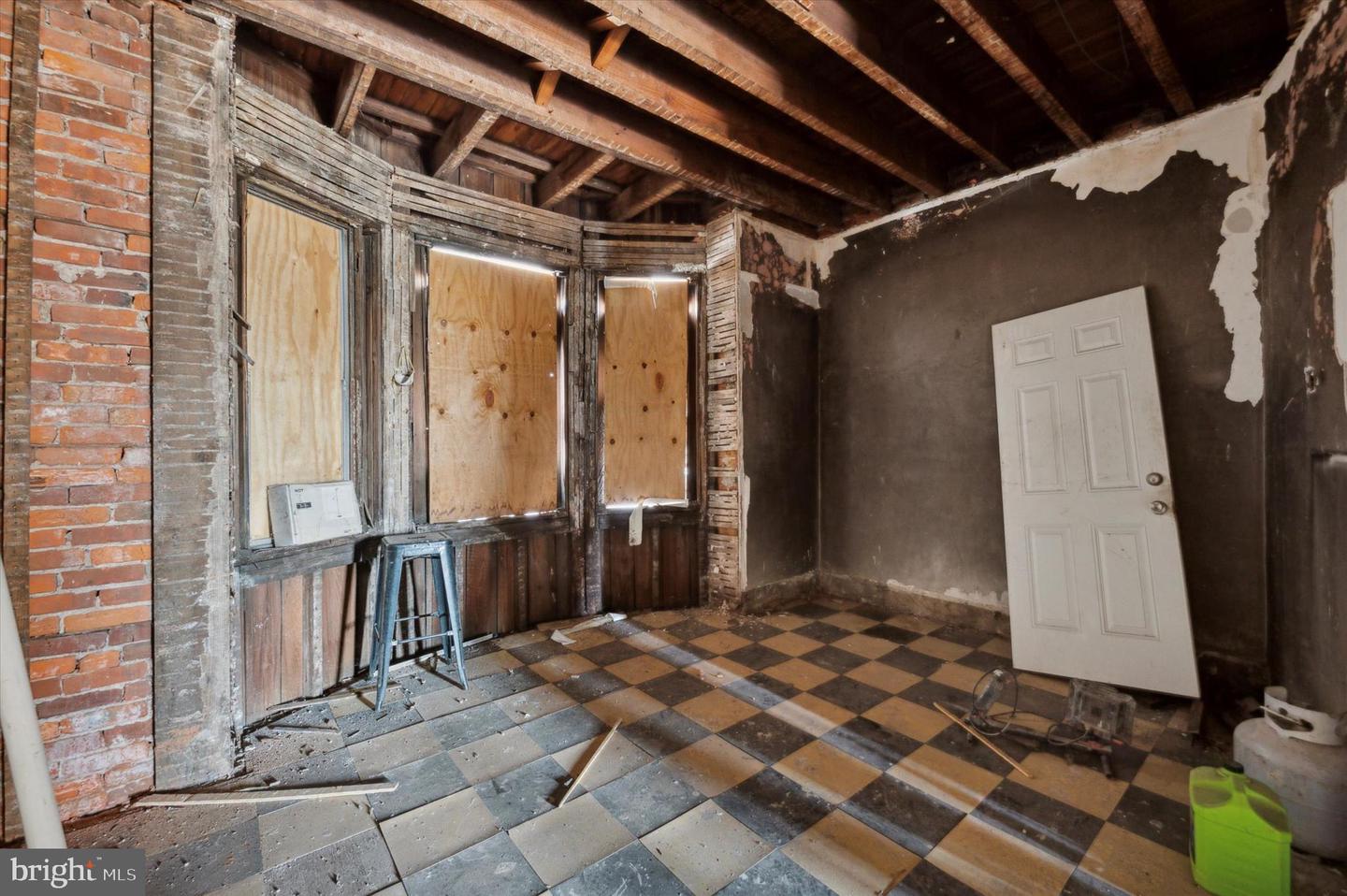 6028 Lansdowne Ave Property Photo 14