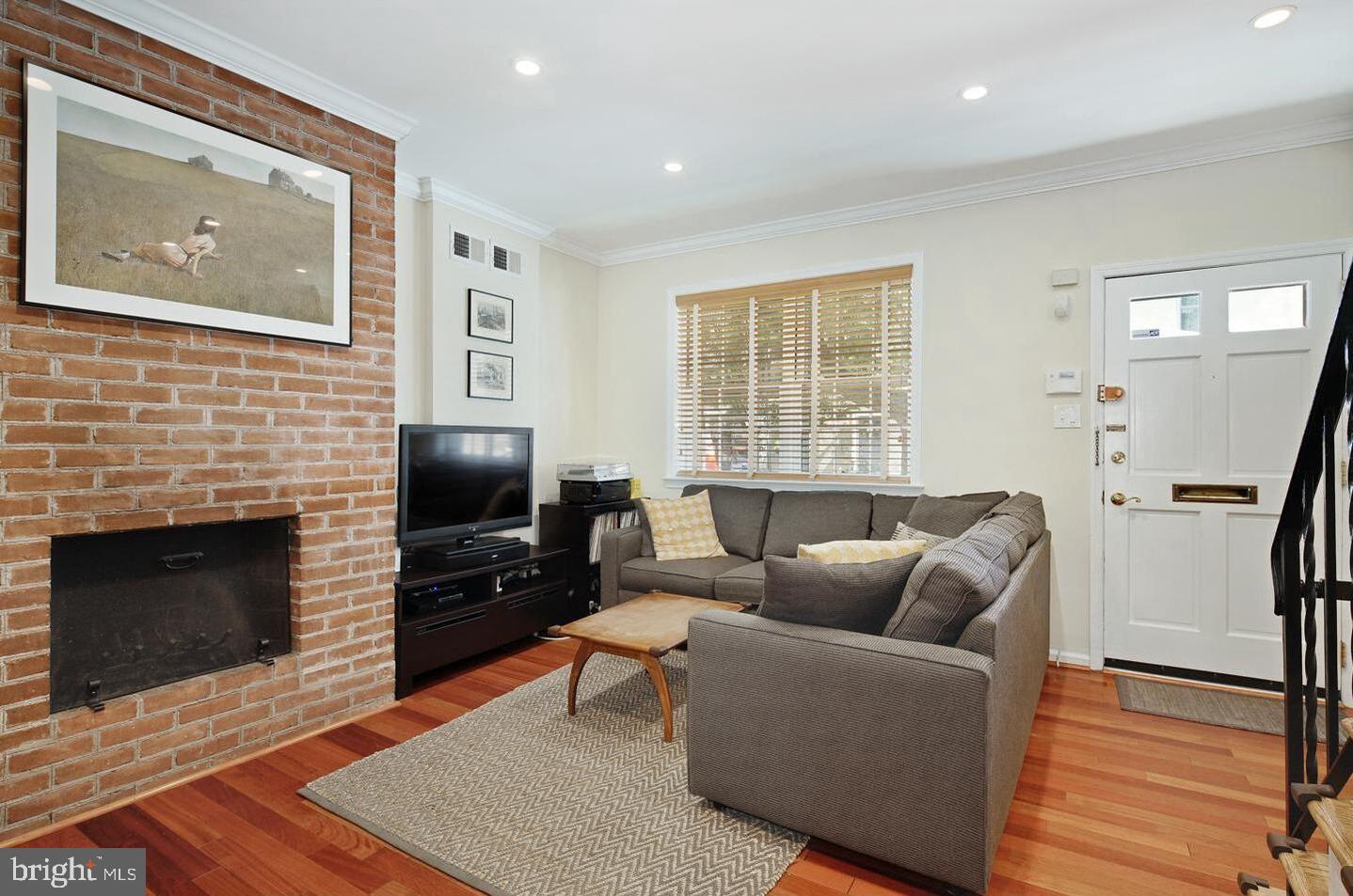 1702 Lombard St Property Photo