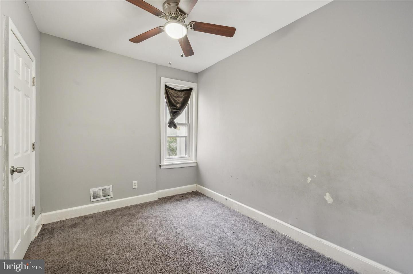 2237 Mcclellan St Property Photo 14