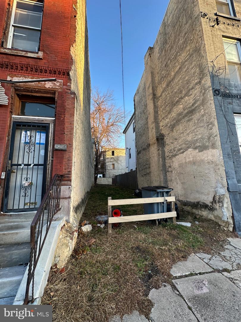 1907 W Norris St Property Photo 8