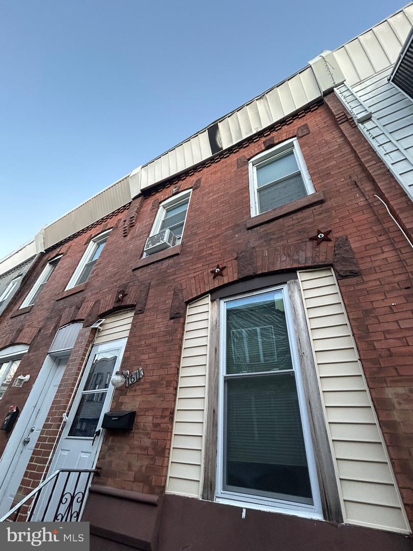1611 S Taney St Property Photo