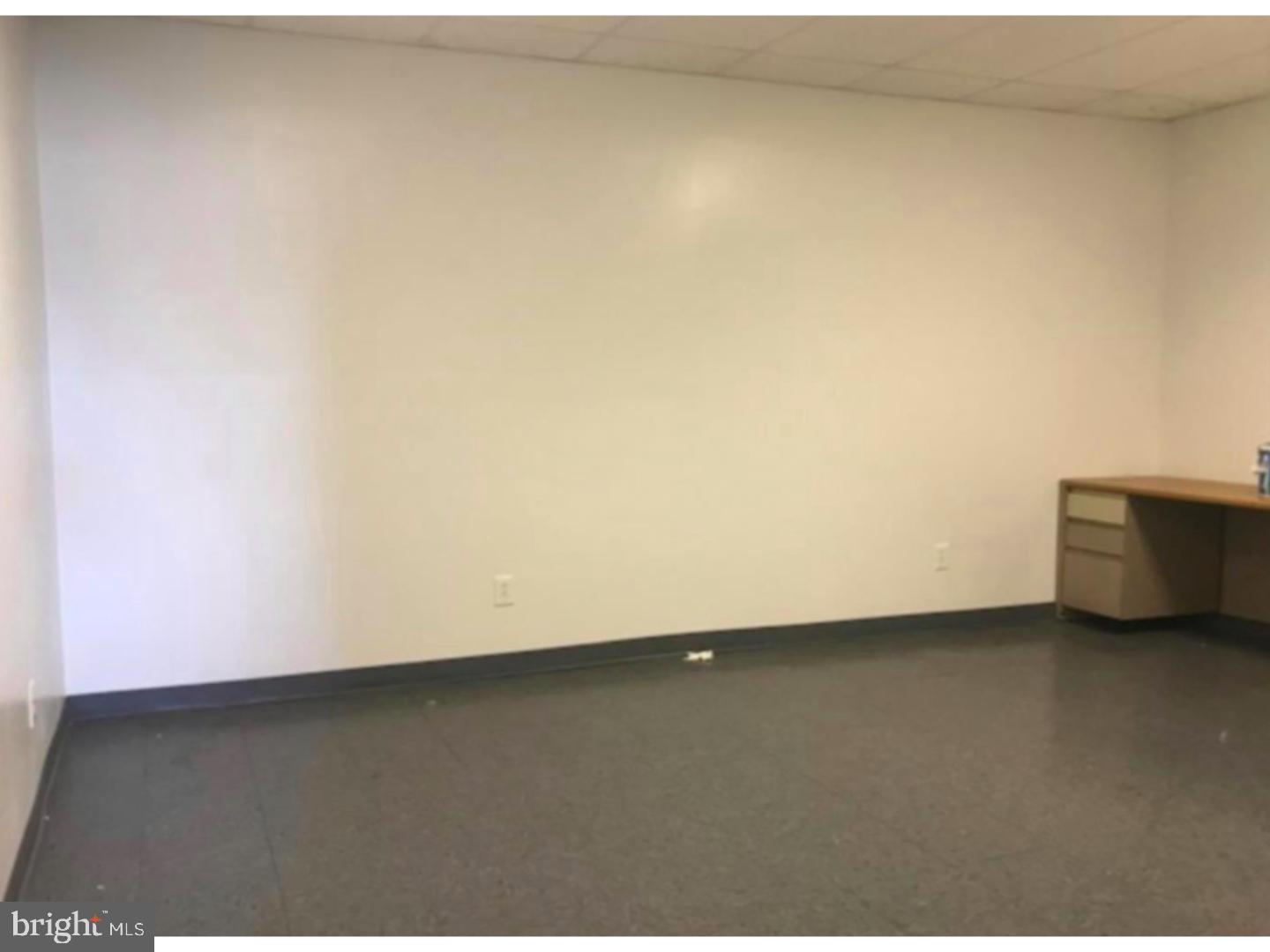 2520-22 N Broad St Property Photo 2