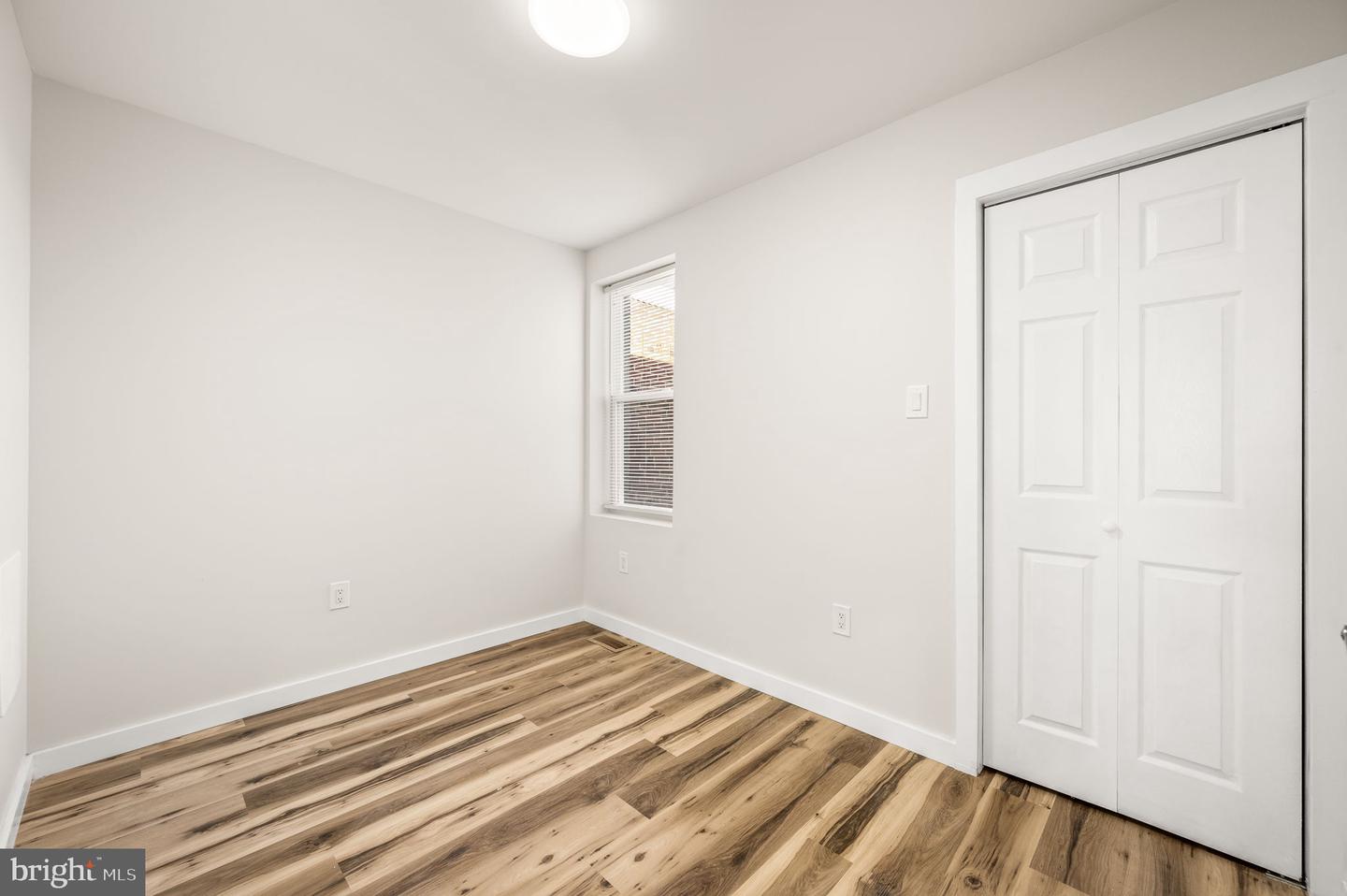 5762 Dunlap St Property Photo 17