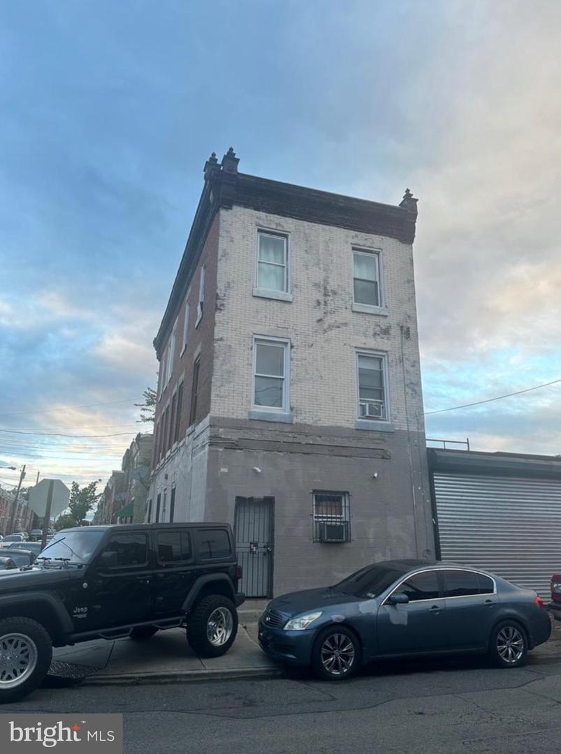 531 E Indiana Ave Property Photo 1
