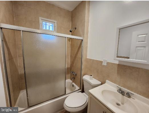 348 W Queen Ln Property Photo 7