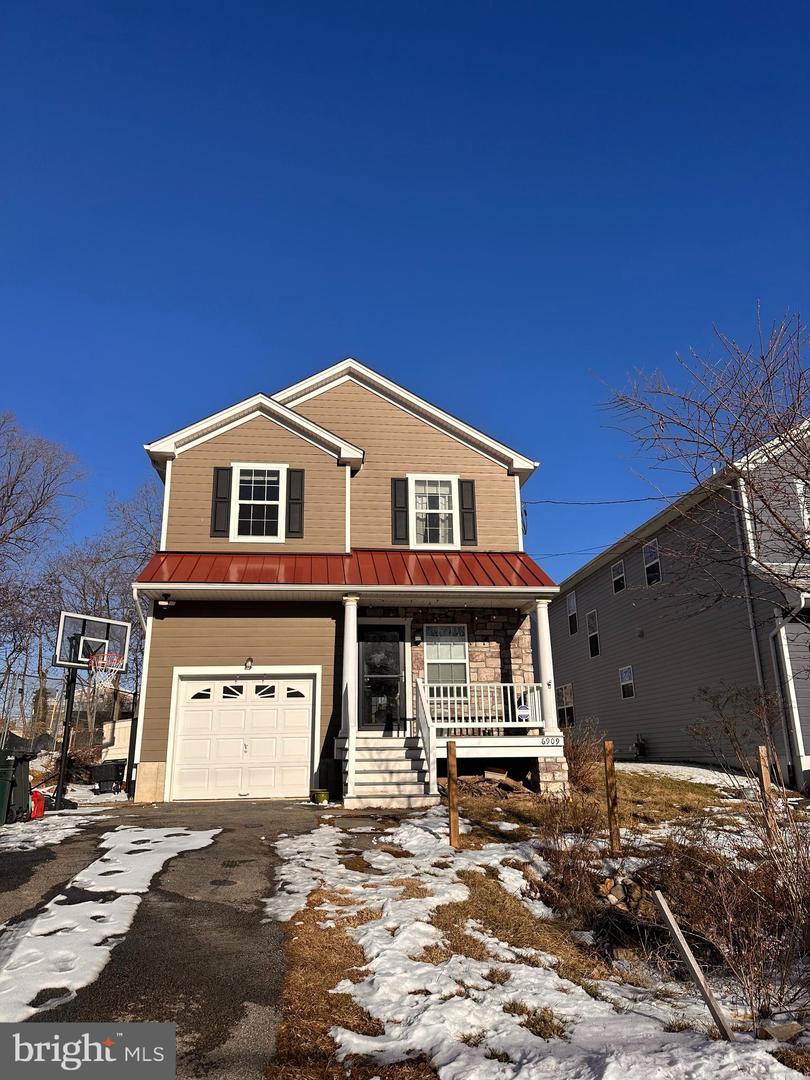 6909 Pechin St Property Photo