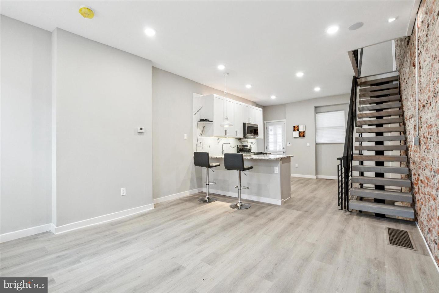 1862 N Marston St Property Photo 2