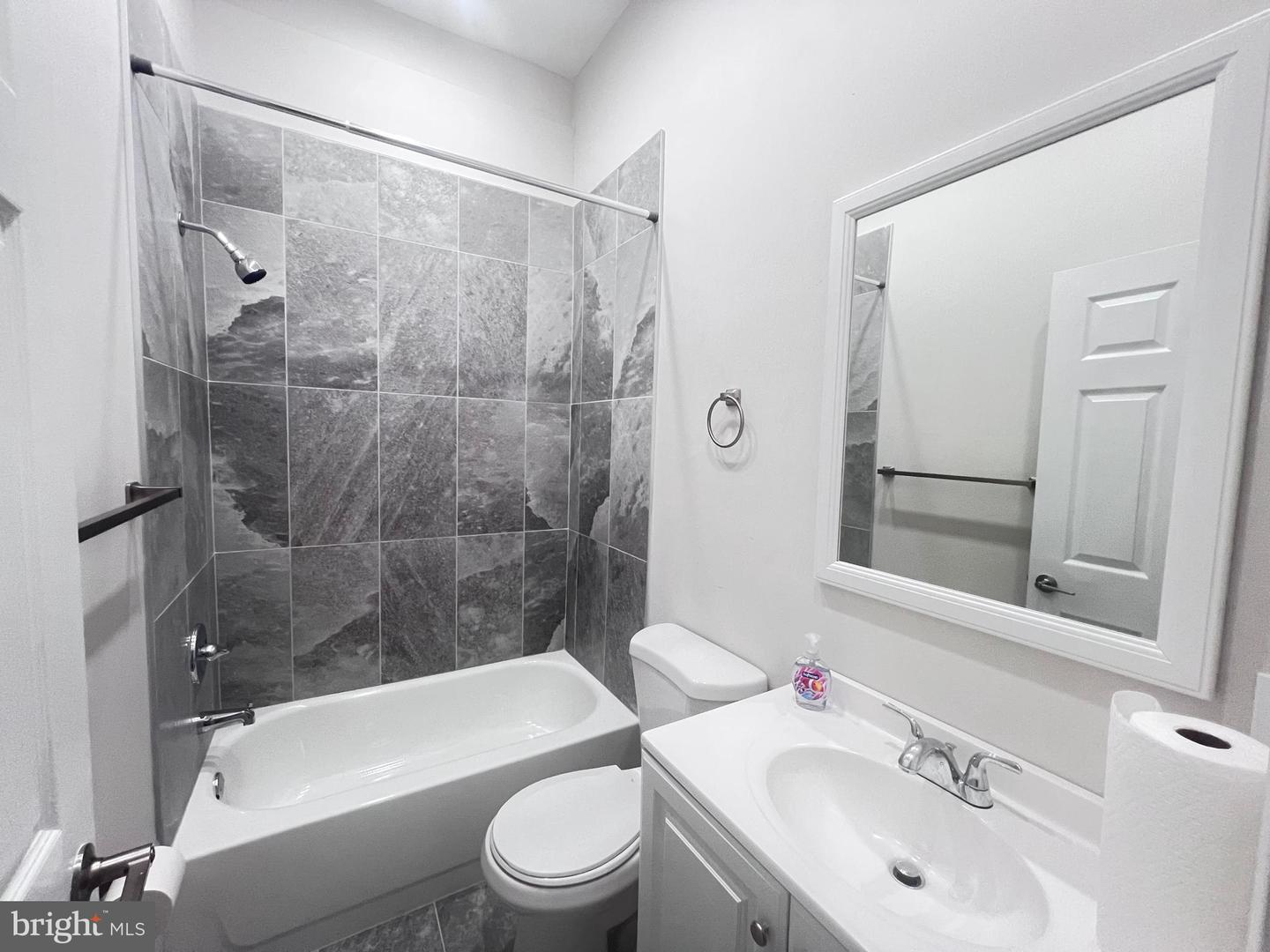 232 S Edgewood St Property Photo 33