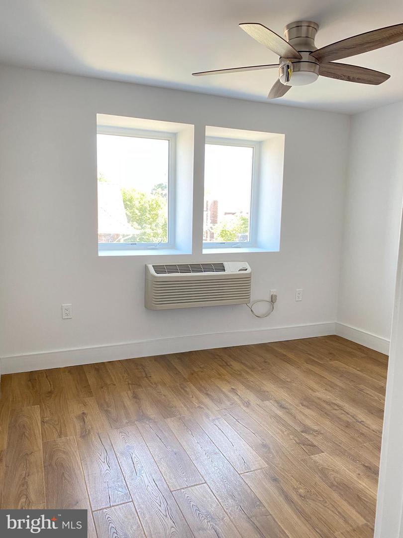 6400 Haverford Ave #17 Property Photo 7