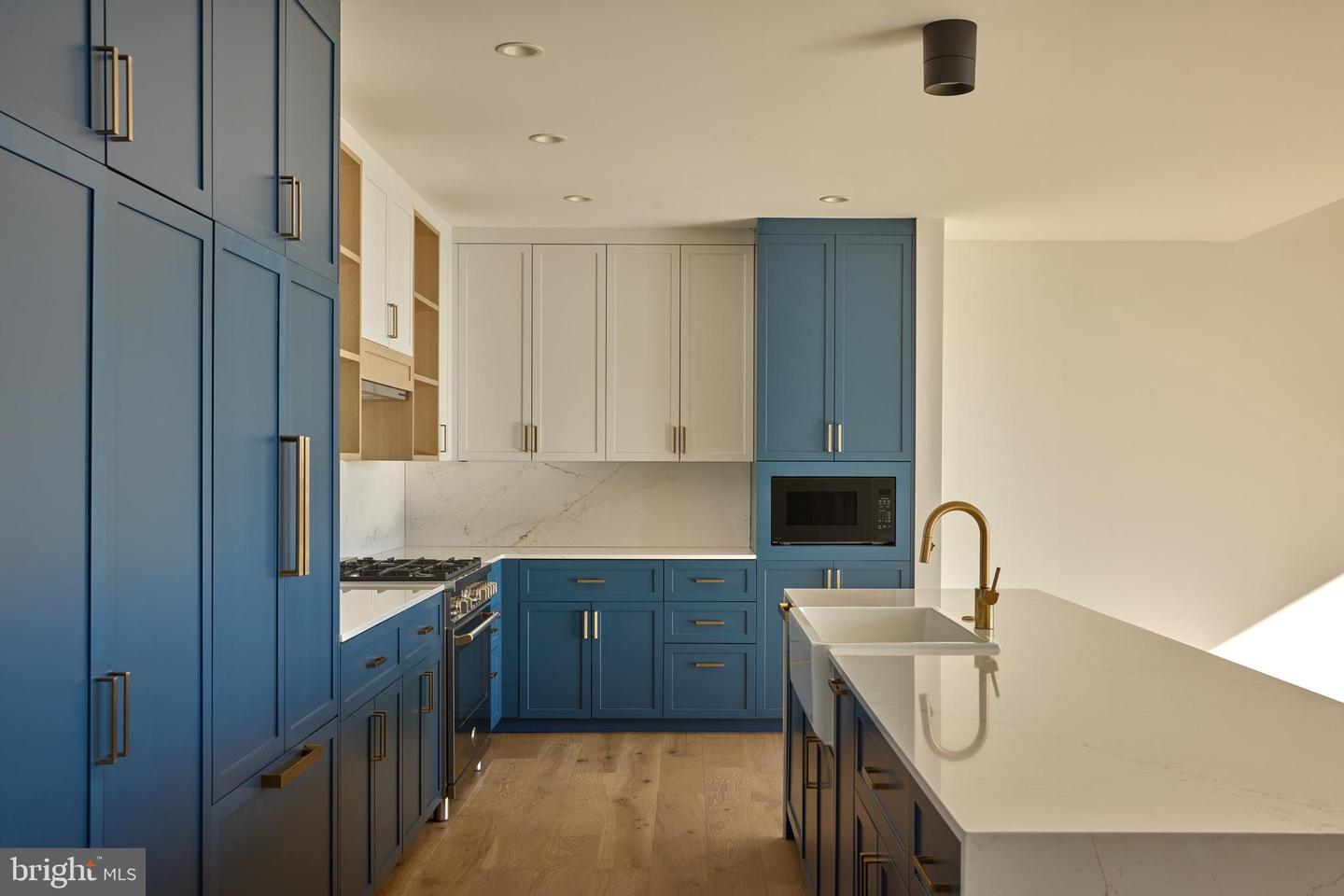 1134 Sansom St #2b-1820 Property Photo 4