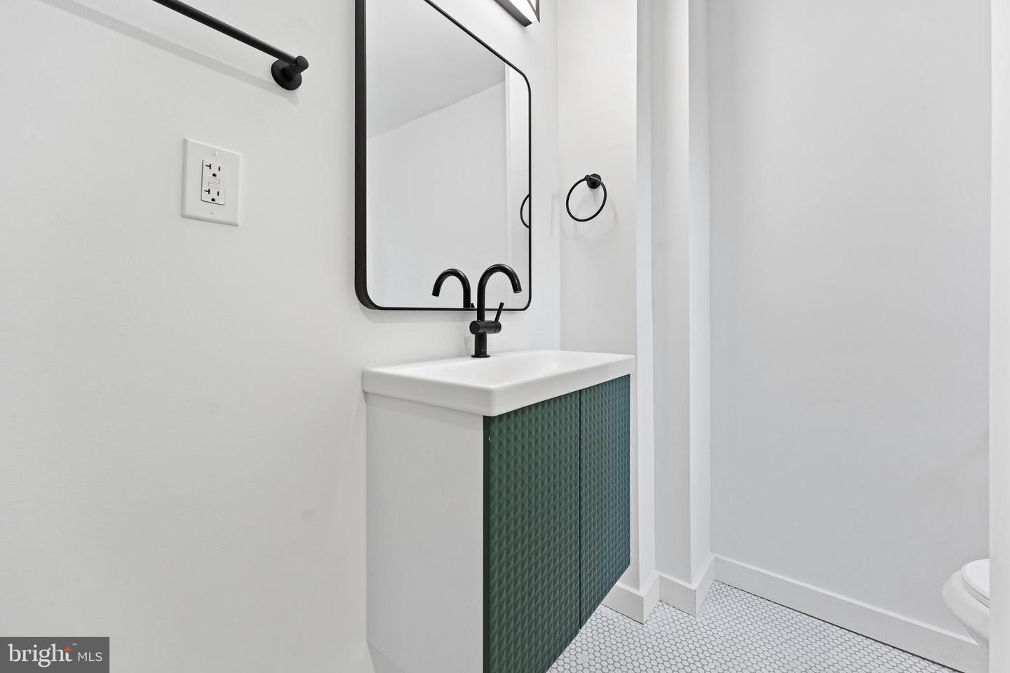 1164 S Dorrance St Property Photo 10
