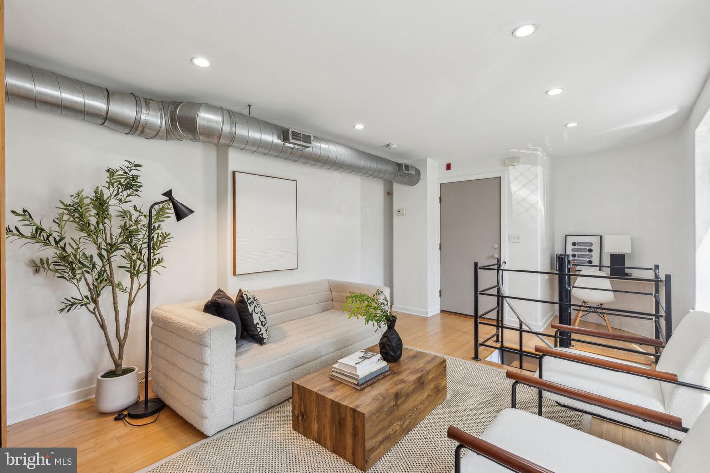 1006 N 5th St #2 Property Photo 3