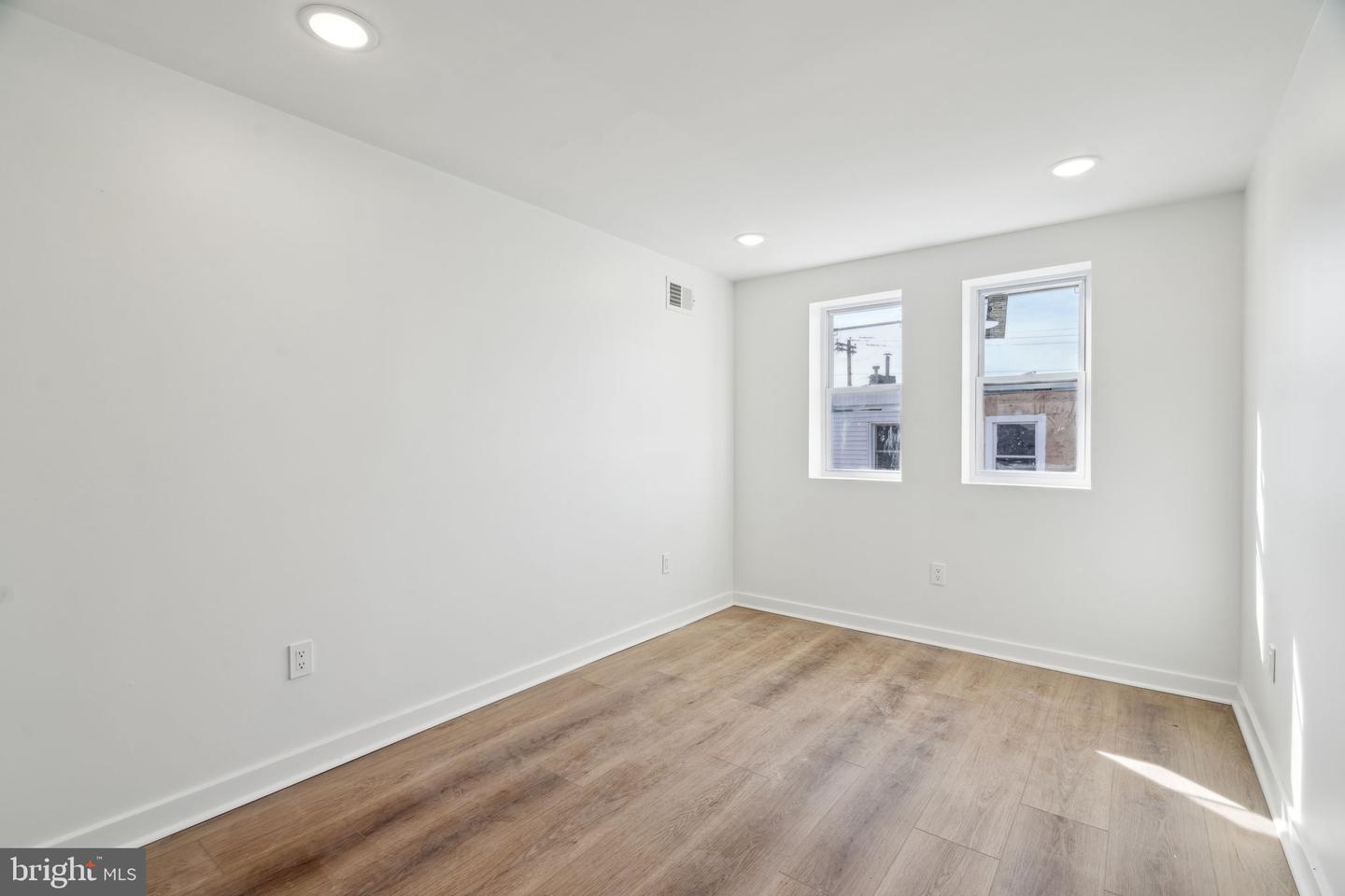 2644 E Mayfield St Property Photo 28
