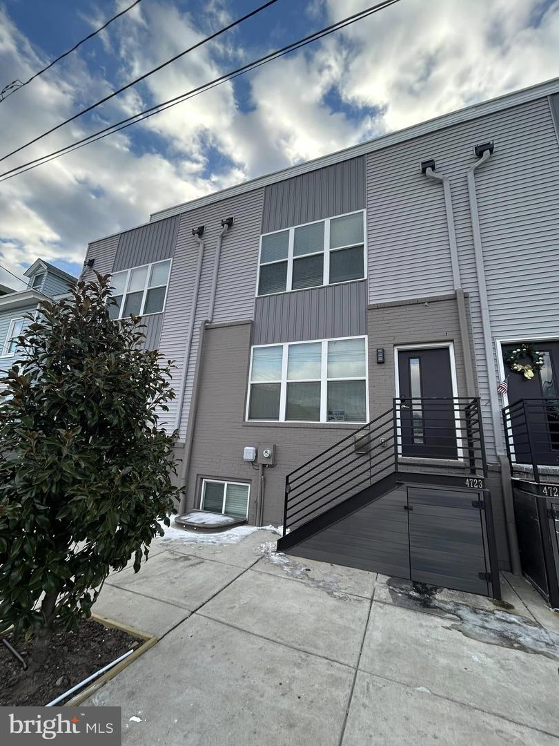 Bridesburg Real Estate Listings Main Image