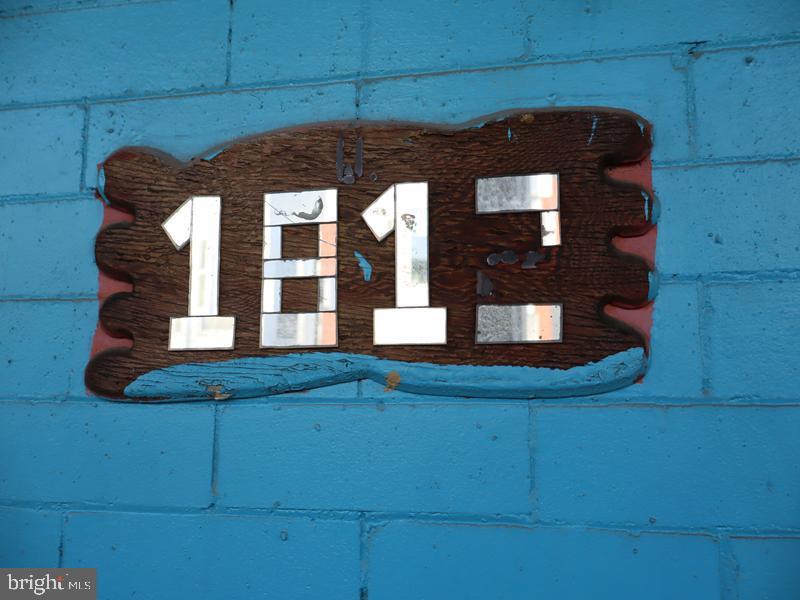 1812 N Newkirk St Property Photo 2