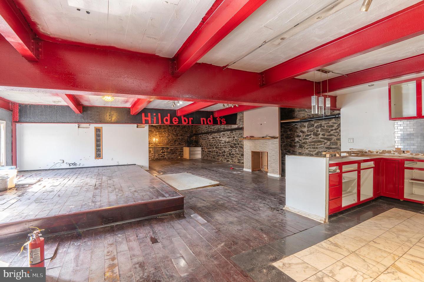 230 Leverington Ave Property Photo 17