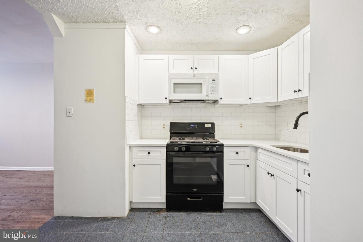 1259 S 46th St Property Photo 12