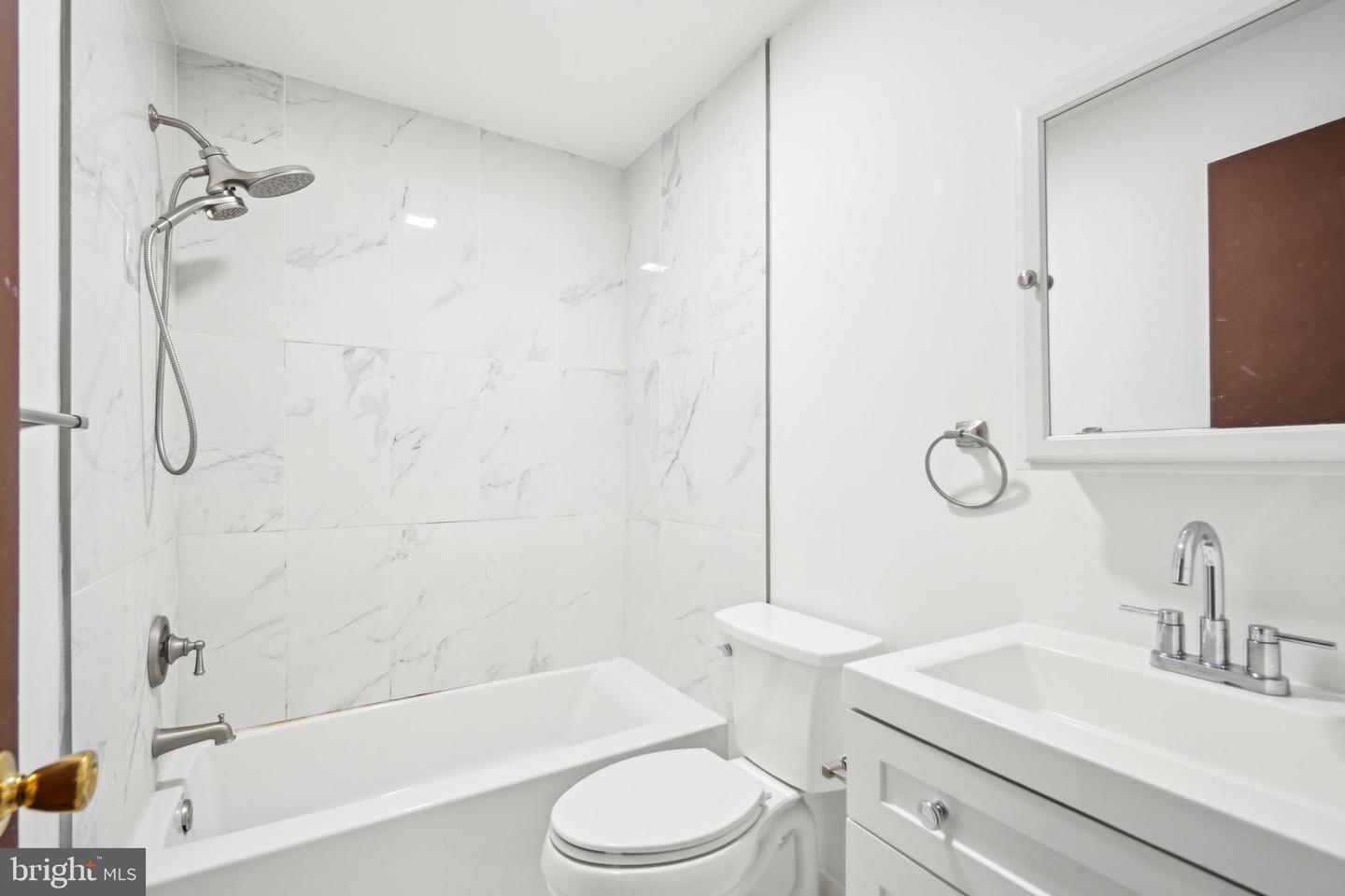 1259 S 46th St Property Photo 15