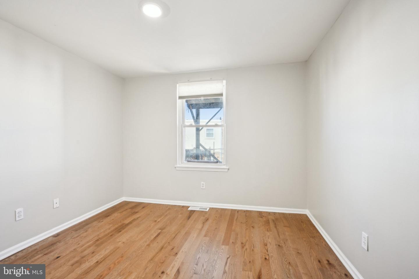 1259 S 46th St Property Photo 18