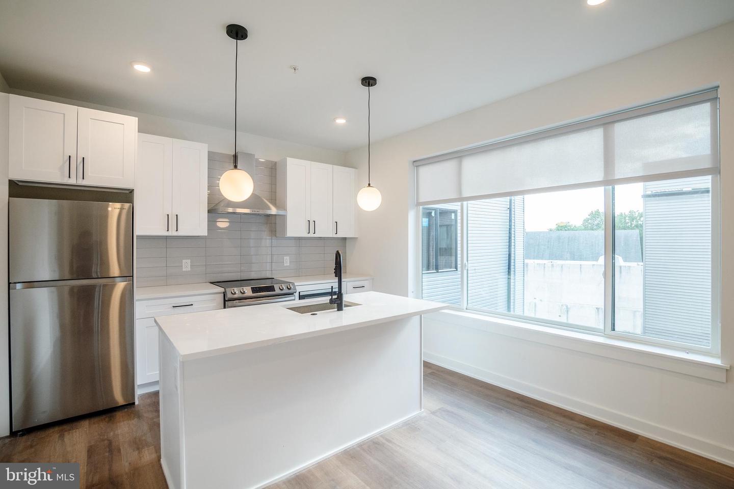 5904 Germantown Ave #401 Property Photo