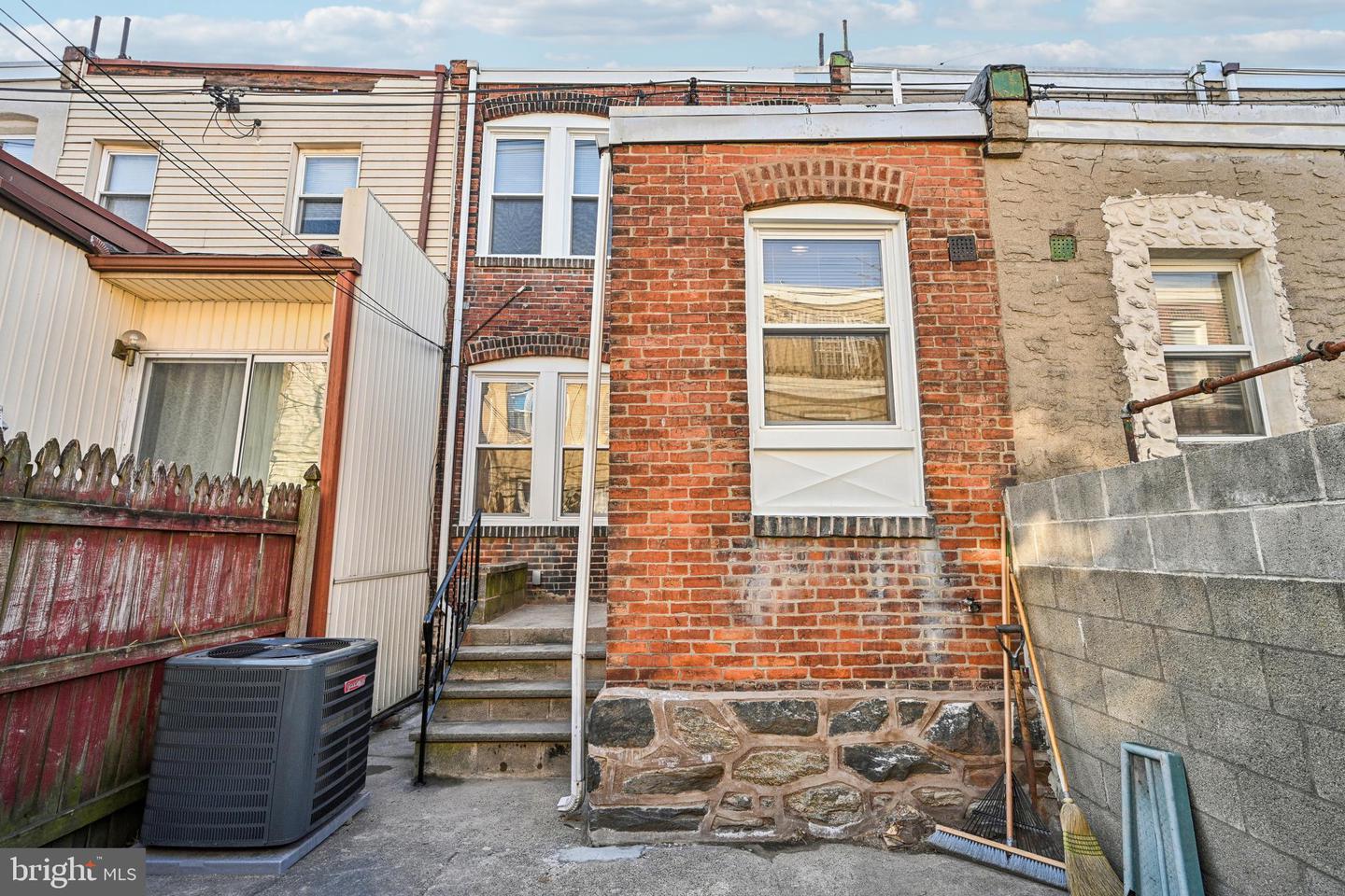 1627 S Newkirk St Property Photo 26