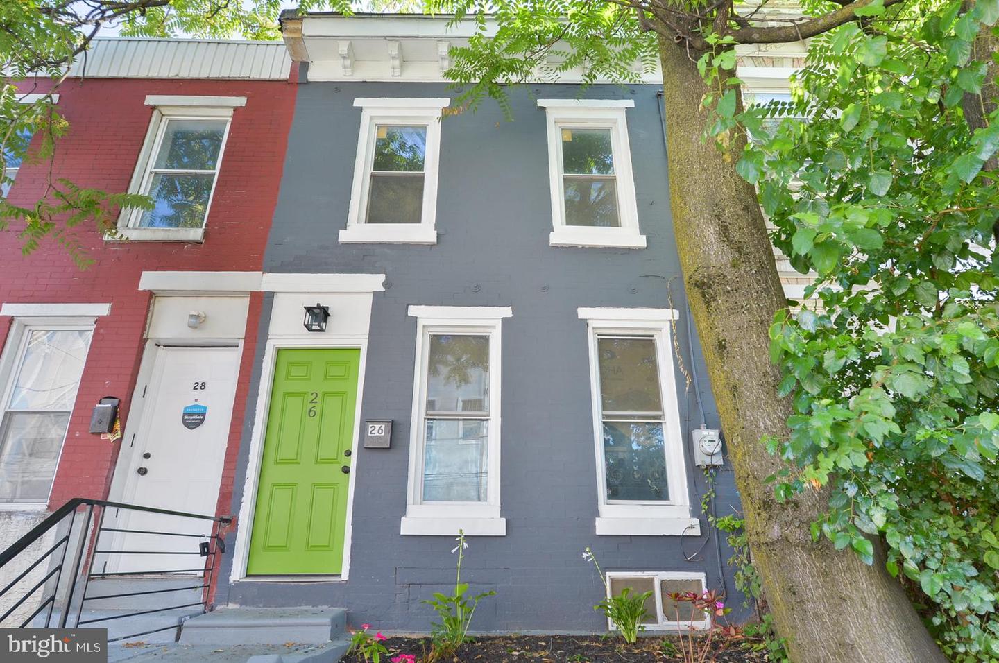 26 E Abbottsford Ave Property Photo