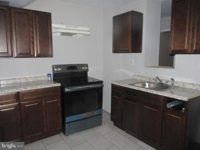 3737 N 15th St Property Photo 3
