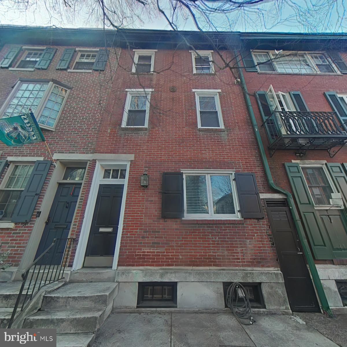 1920 Lombard St Property Photo
