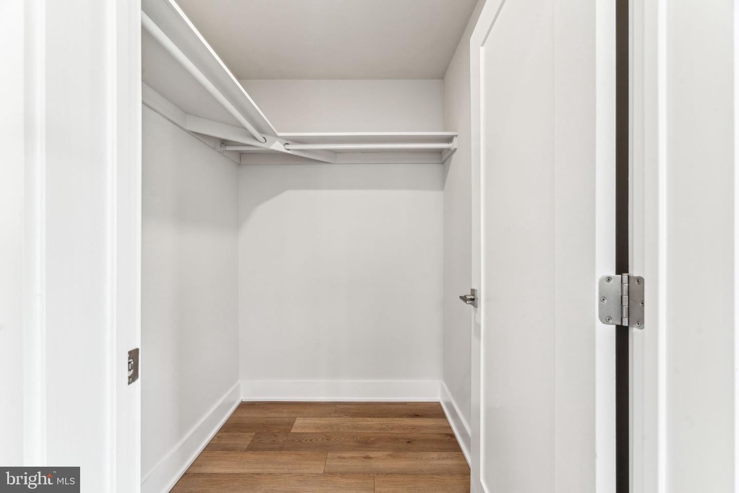 3434 W Westmoreland St Property Photo 25