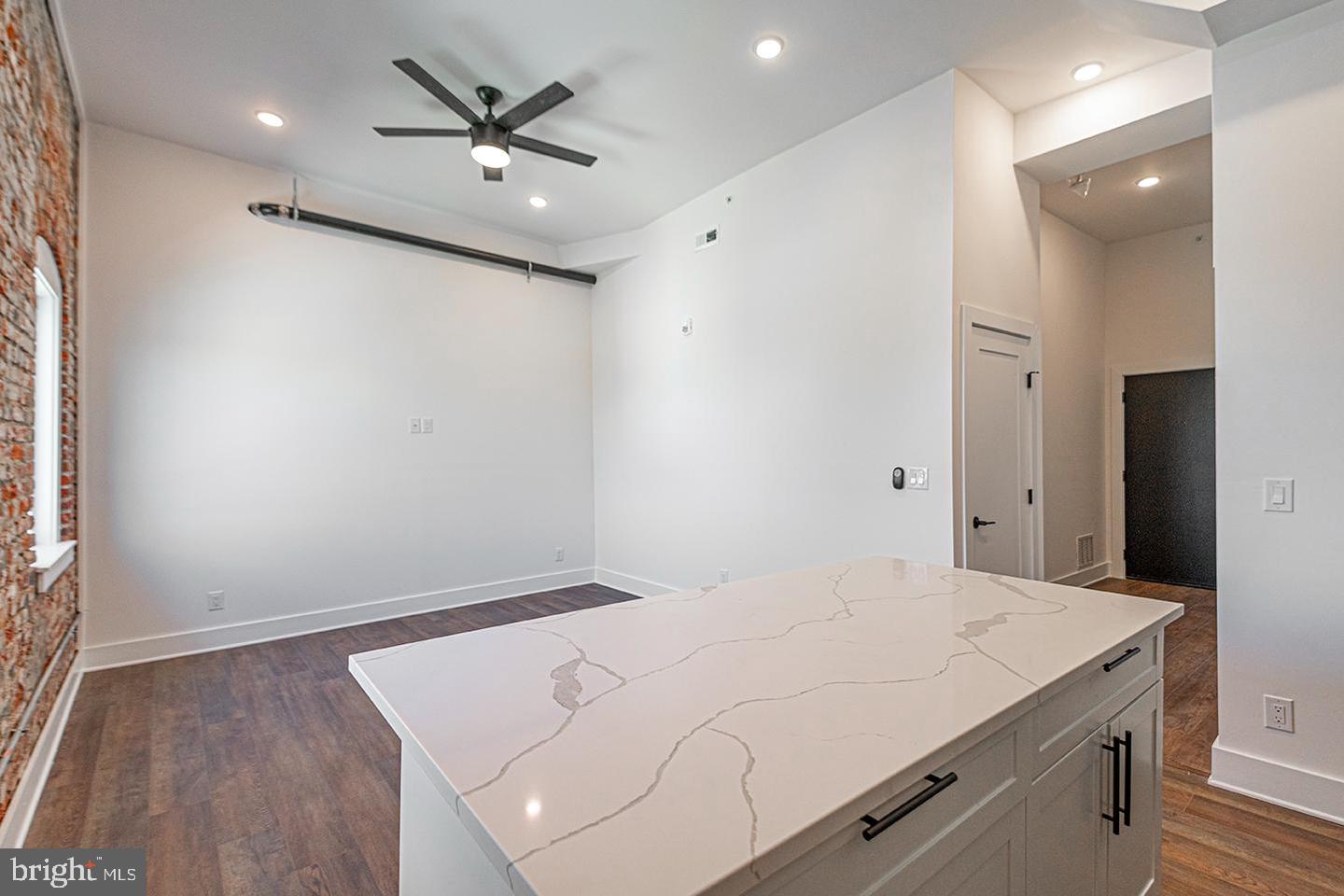 1211 Bainbridge St #unit 4b Property Photo 11