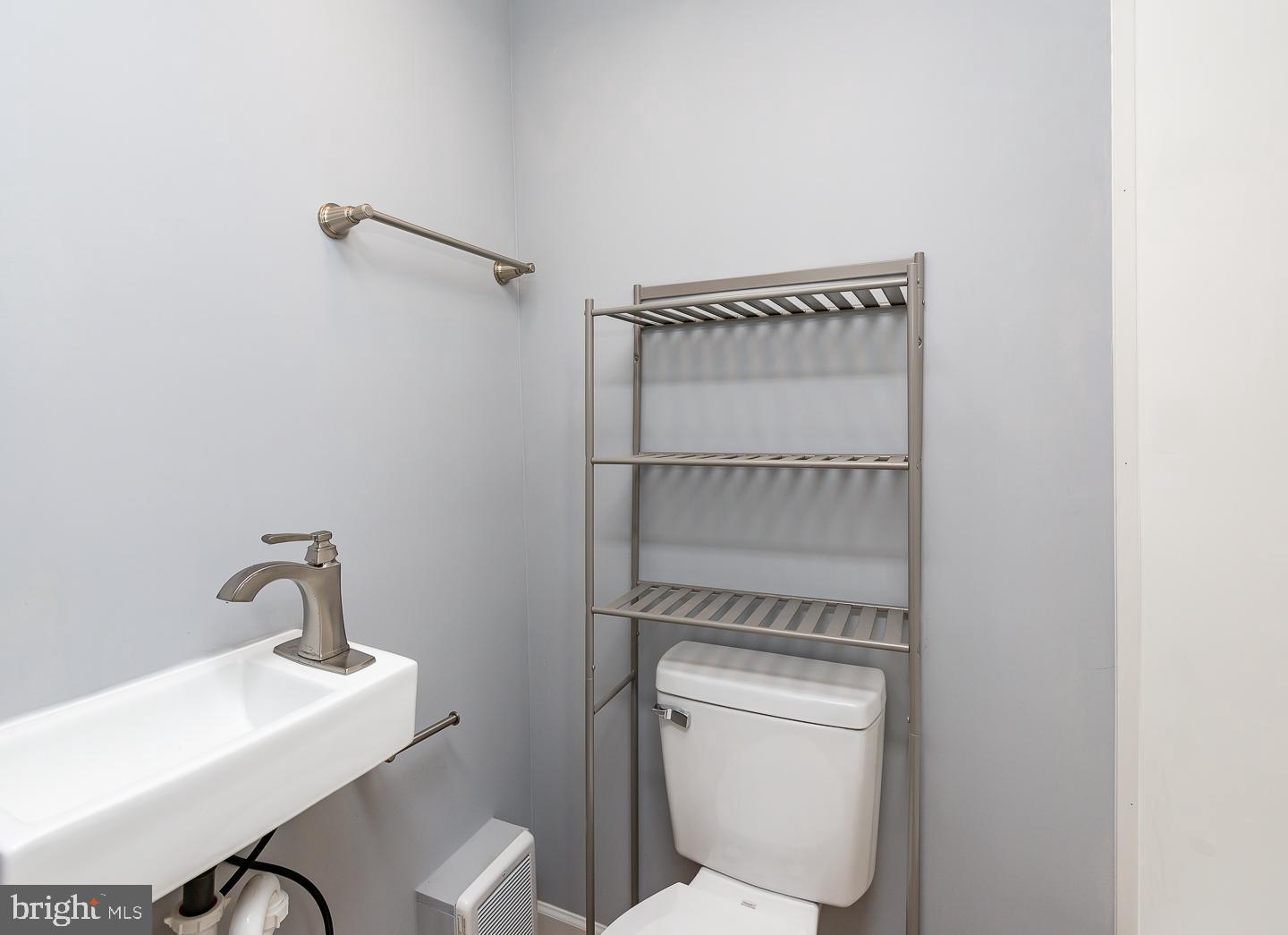 2735 N Waterloo St Property Photo 11
