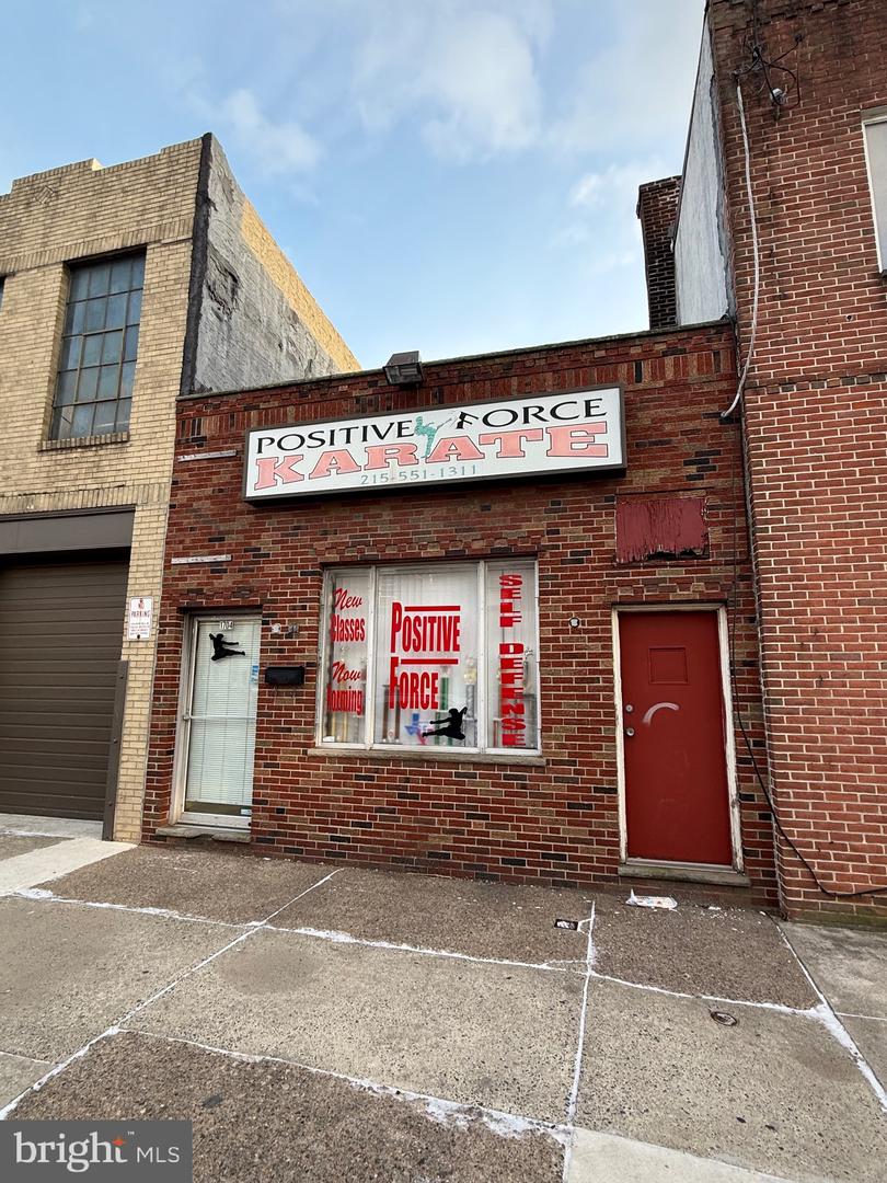 1704 Jackson St Property Photo 1
