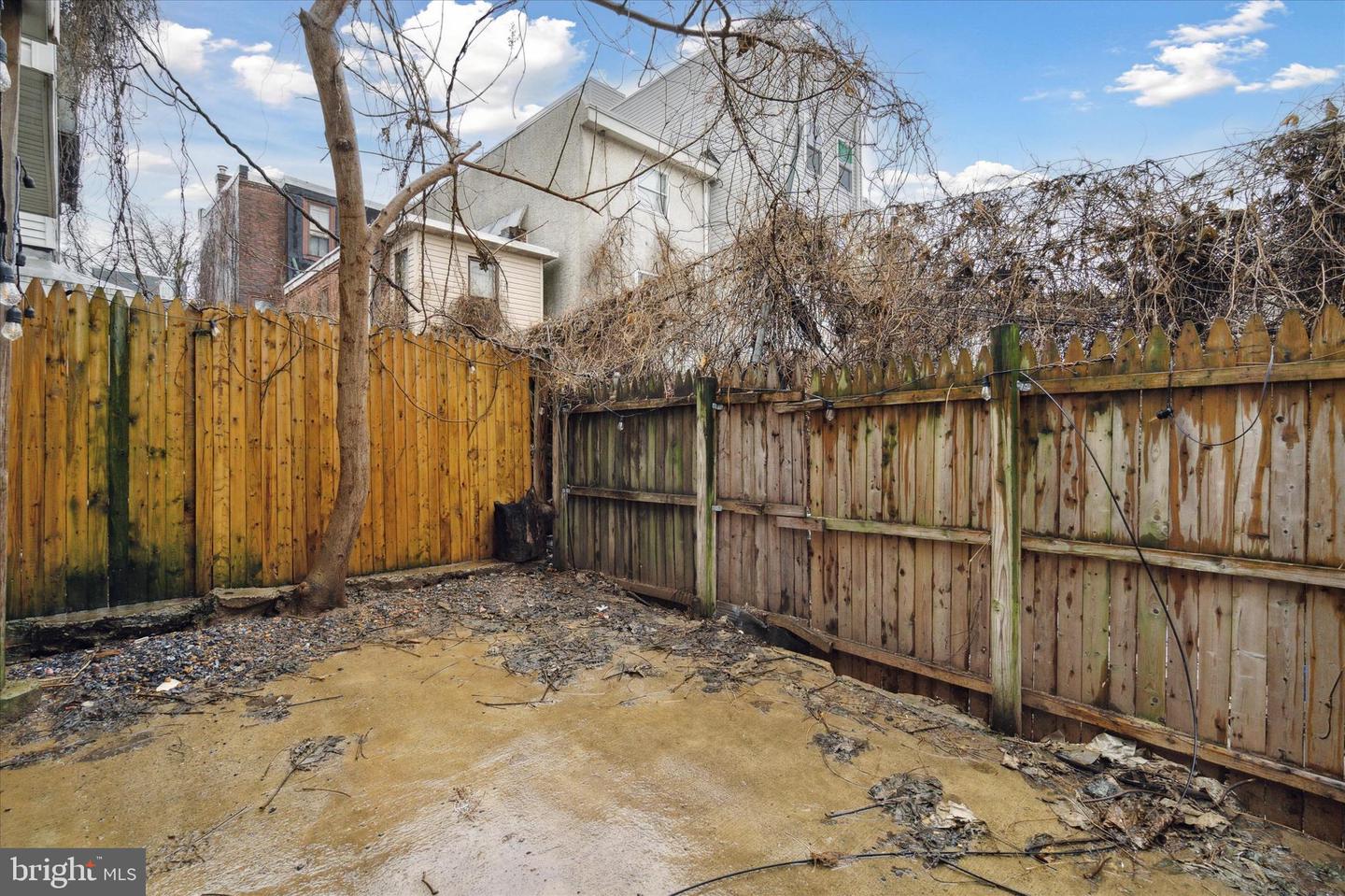 1910 N 17th St Property Photo 22
