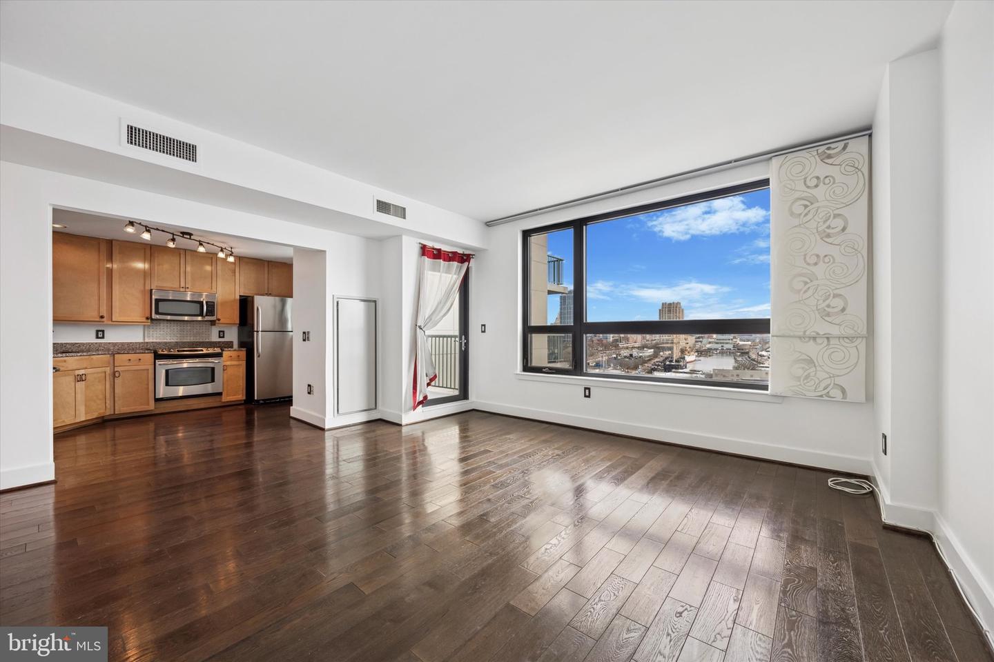 717 S Chris Columbus Blvd #812 Property Photo
