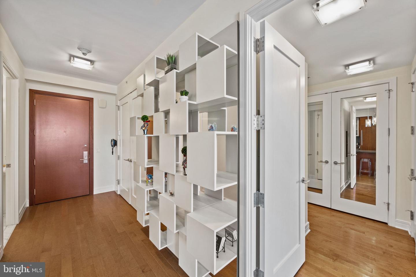 1414 S Penn Sq #11d Property Photo