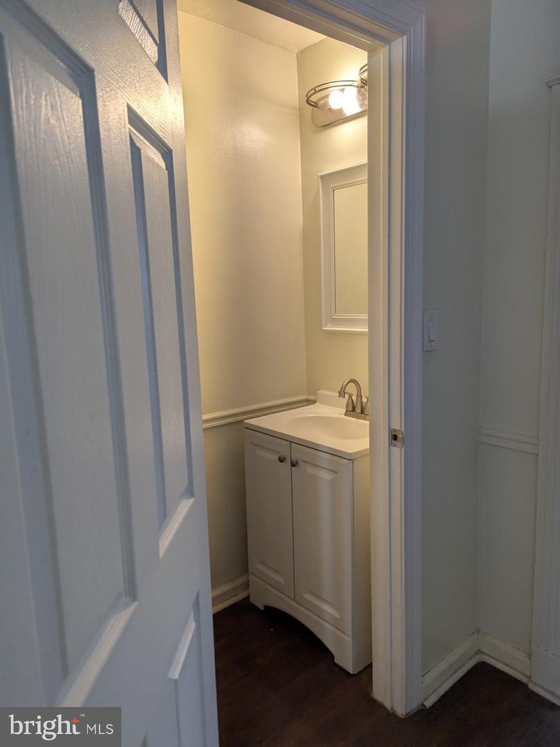 6354 Revere St Property Photo 5