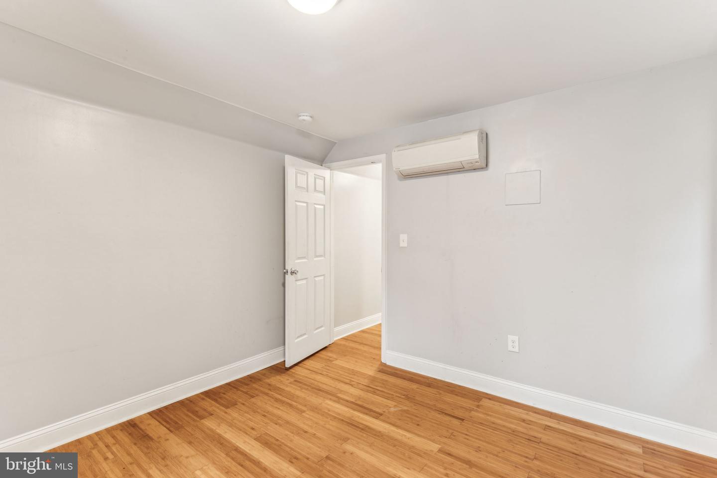 1638 Parrish St Property Photo 20