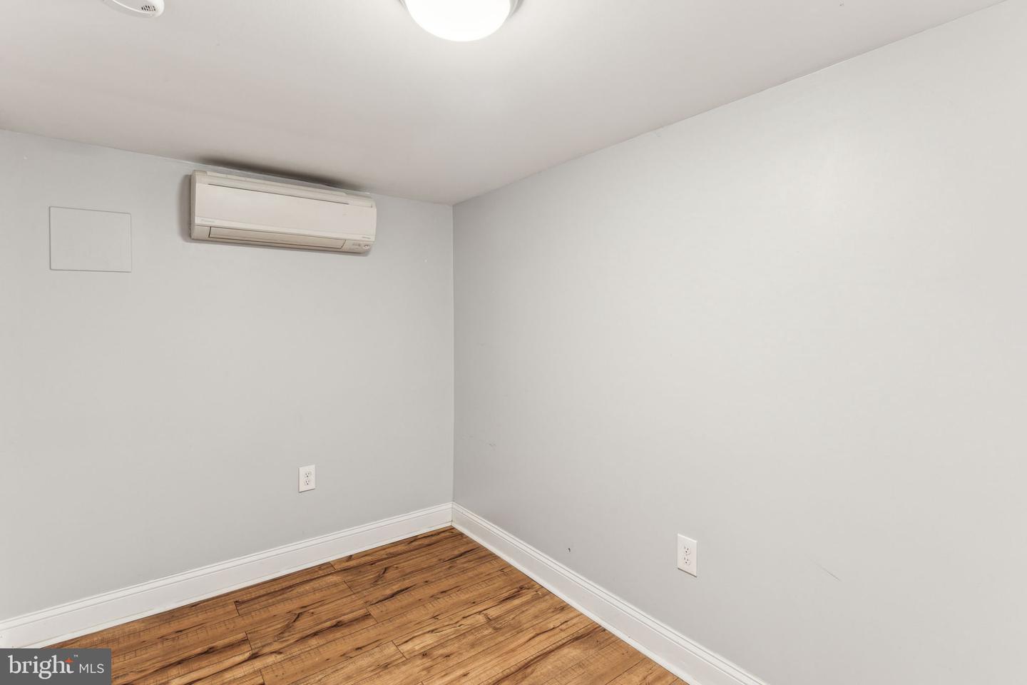 1638 Parrish St Property Photo 29