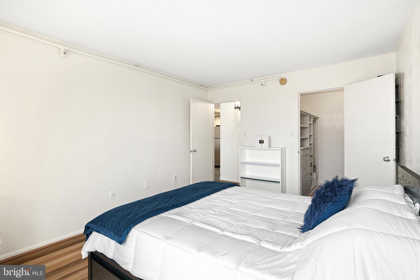2001 Hamilton St #2027 Property Photo 11