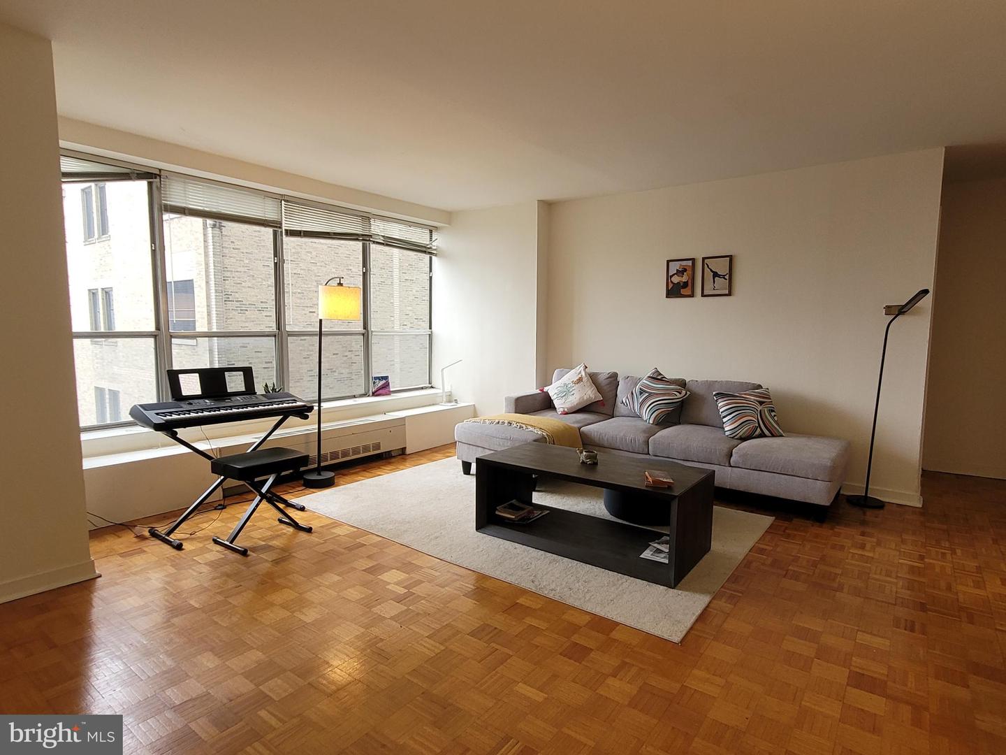 224-30 W Rittenhouse Sq #2701 Property Photo 2