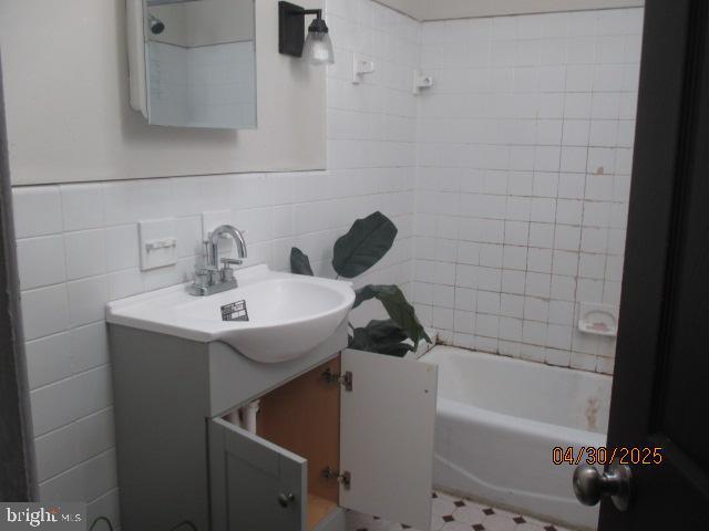6535 Windsor Property Photo 7