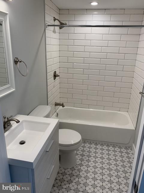 4811 Walnut St Property Photo 8