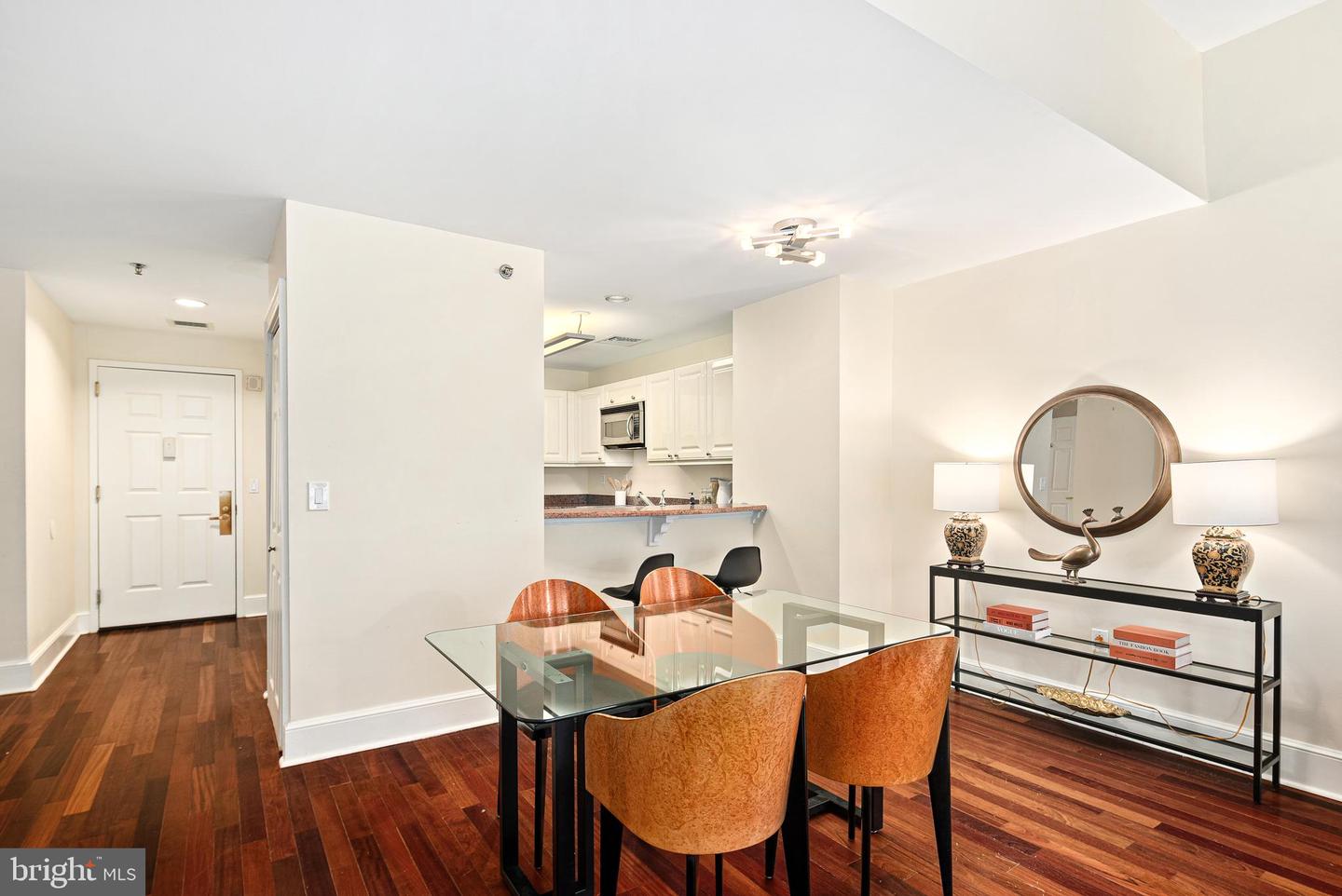 1500 Chestnut St #6d Property Photo