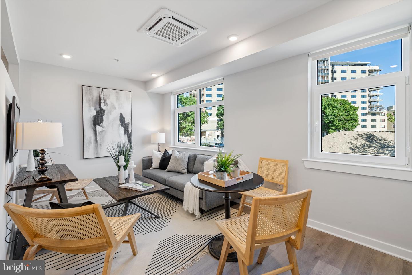 Thomas Fitzsimmons Real Estate Listings Main Image