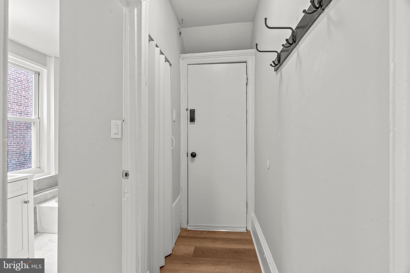 1017 Pine St Property Photo 3
