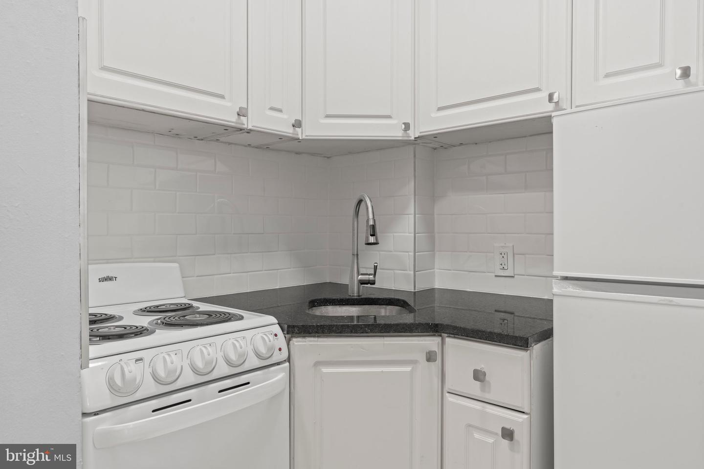1017 Pine St Property Photo 32