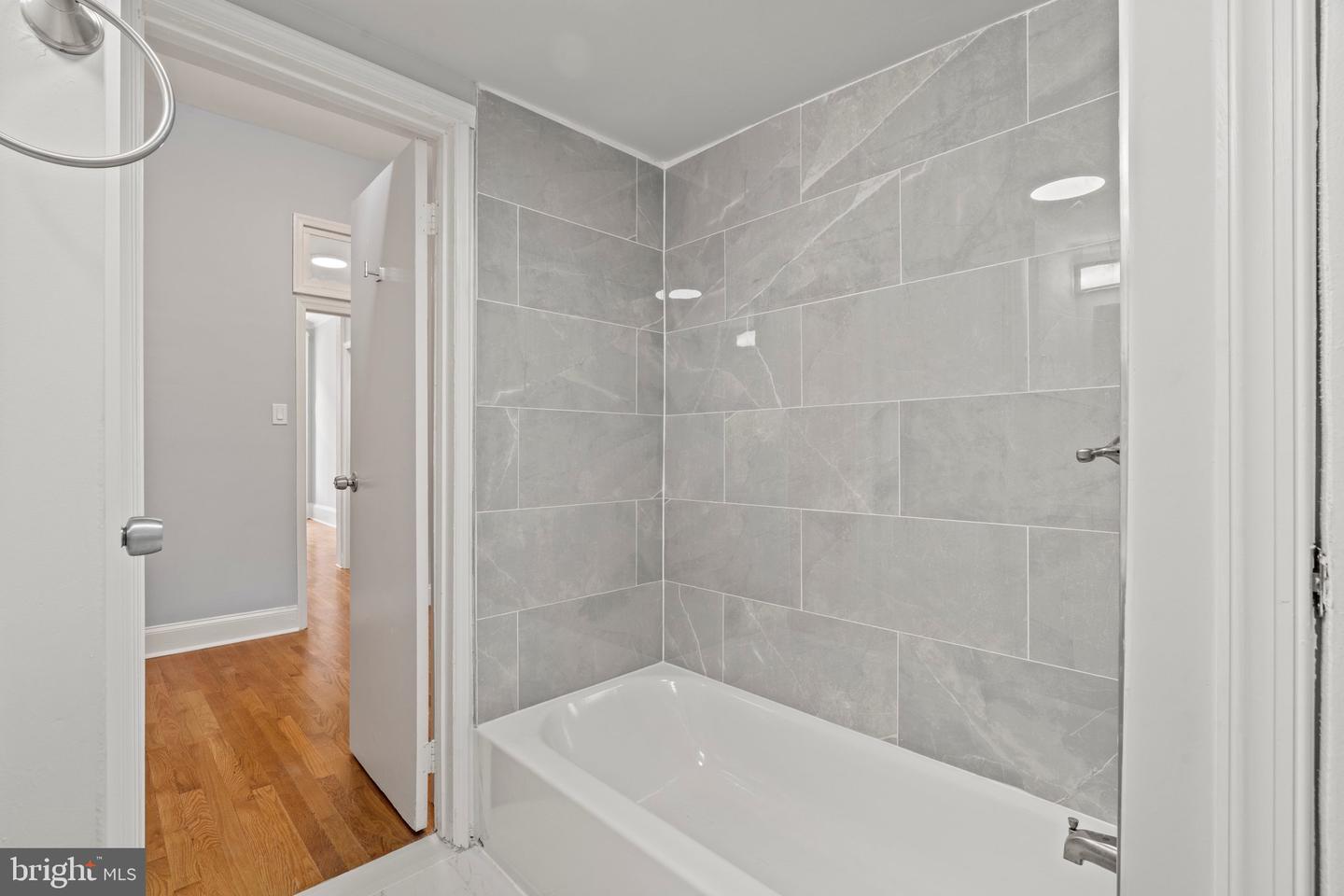1017 Pine St Property Photo 39