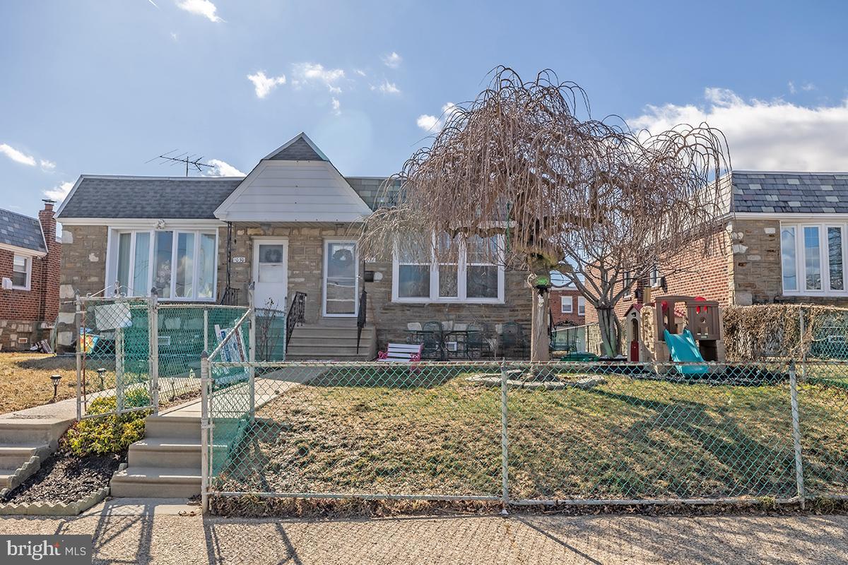 1028 Borbeck Ave Property Photo
