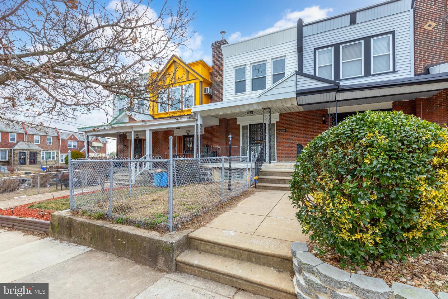 5704 DUNLAP ST Property Photo 1